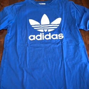blue adidas t shirt